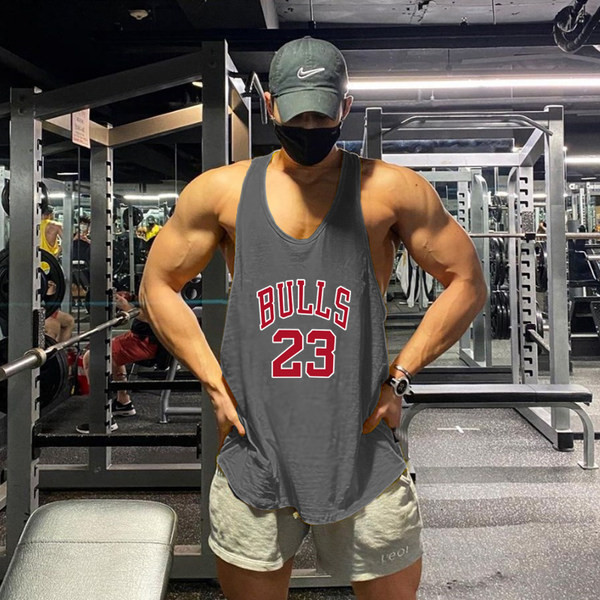 Ανδρικό αθλητικό αμάνικο με τιράντες και επιγραφές