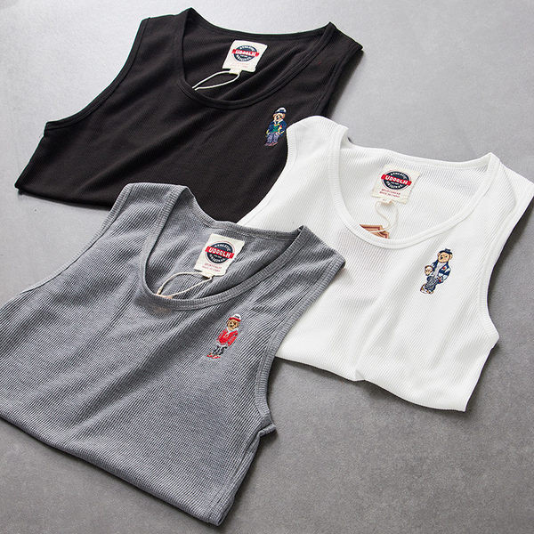 Ανδρικό κοτλέ τανκ με κέντημα αρκουδάκι