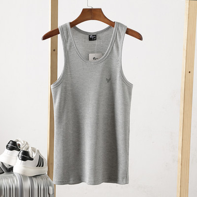 Casual ανδρική μπλούζα με οβάλ λαιμόκοψη και απλικέ