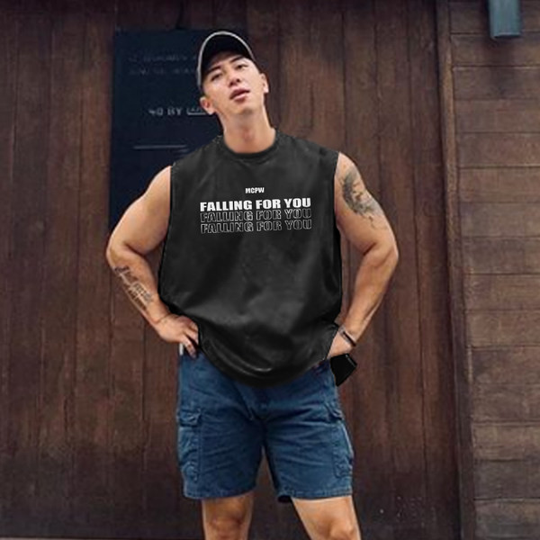 Ανδρική αμάνικη μπλούζα με επιγραφές σε διάφορα χρώματα