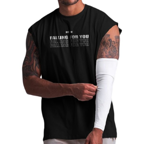 Sportolásra alkalmas póló felirattal