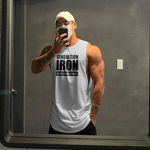 Ανδρική αθλητική αμάνικη μπλούζα με επιγραφές σε διάφορα χρώματα