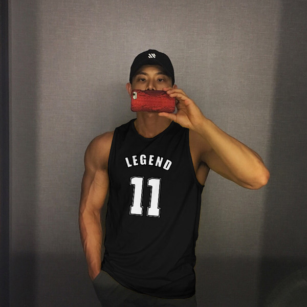 Férfi sportcipő több színben felirattal