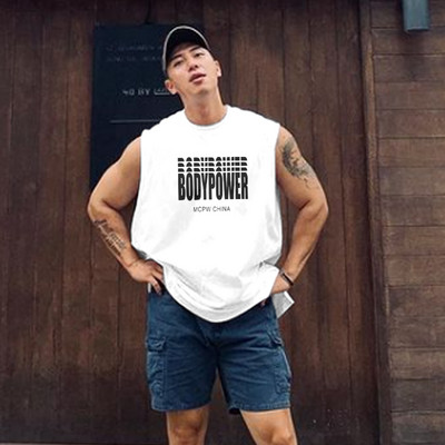 Uut mudelit mitmes värvitoonis kirjadega meeste topp