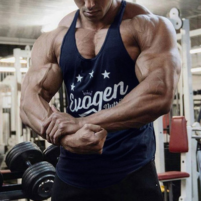 Vyriškas sportinis batviršis su užrašu - pasiūtas iš greitai džiūstančio audinio