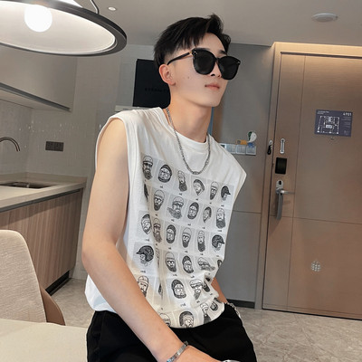 Moodne suvine prindiga topp