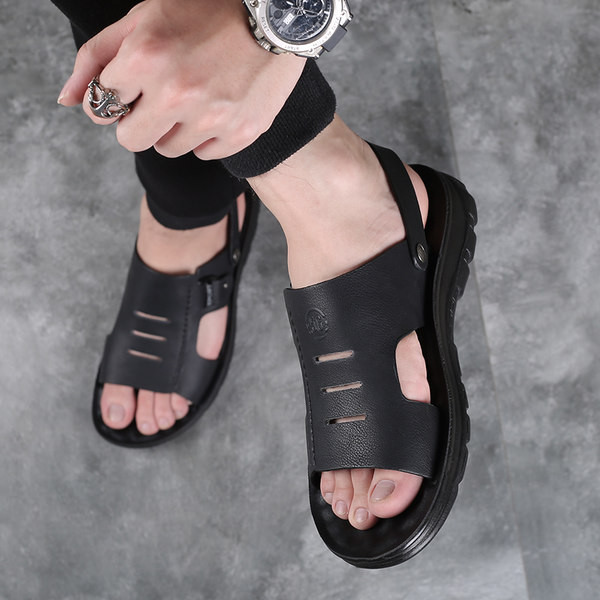 Μοντέρνα ανδρικά πέδιλα από οικολογικό δέρμα
