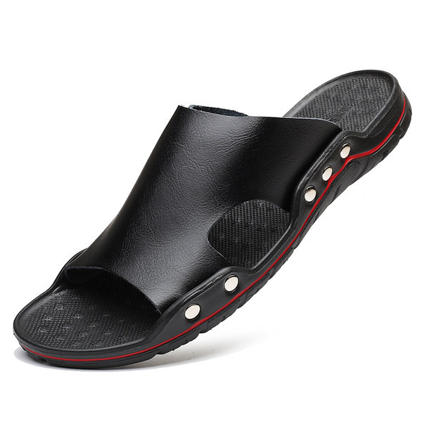 Alkalmi férfi eko bőr papucs fém kockákkal