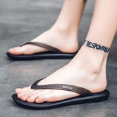 Vīriešu pludmales flip-flops ar plakanām zolēm