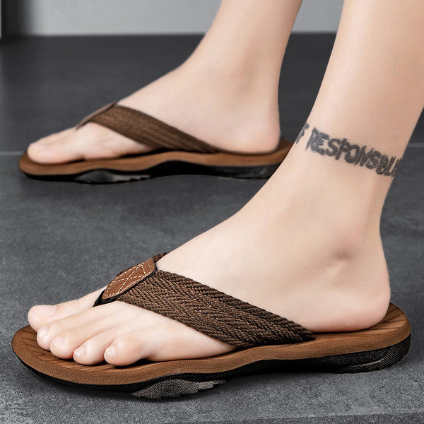 Nyári férfi papucs a lábujjak között, textilpánttal