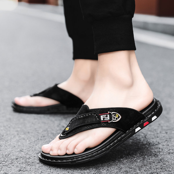 Καλοκαιρινές ανδρικές παντόφλες με επίπεδη σόλα - ανάμεσα στα δάχτυλα των ποδιών