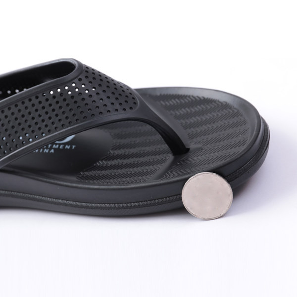 Ανδρικές καλοκαιρινές παντόφλες  κατάλληλες για την παραλία