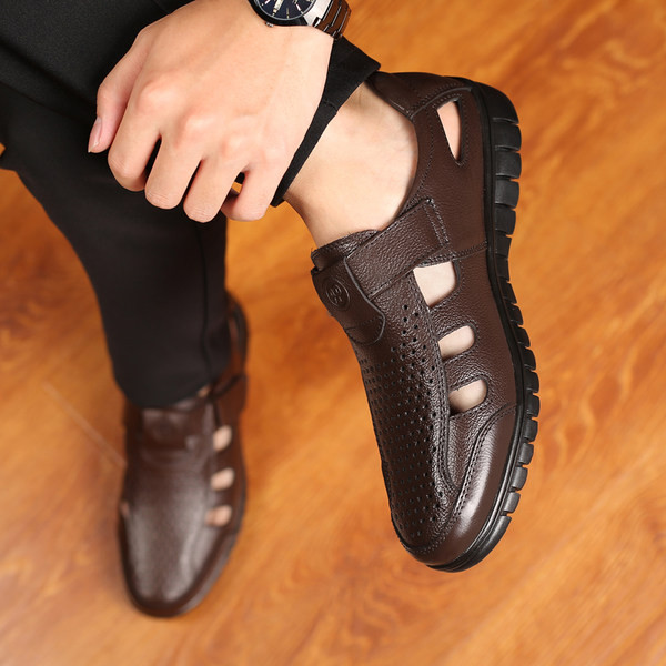 Vyriški kvėpuojantys dirbtinės odos sandalai