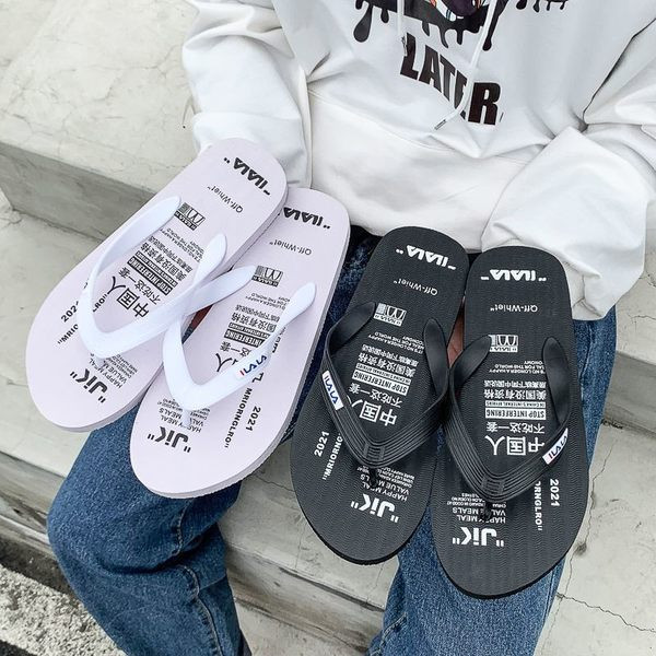 Alkalmi férfi papucs a lábujjak között felirattal