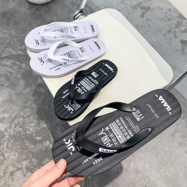 Alkalmi férfi papucs a lábujjak között felirattal