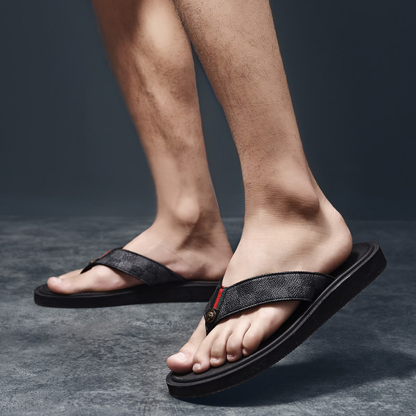 Nyári férfi papucs, lapos talppal