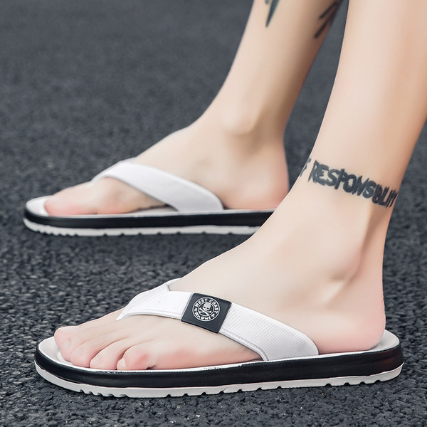 Casual ανδρικές παντόφλες με επίπεδη σόλα - ανάμεσα στα δάχτυλα 