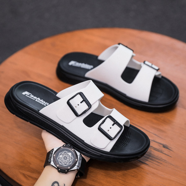 Vasarinės vyriškos šlepetės su sagtimi ir lygiu padu