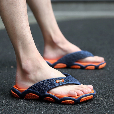 Ανδρικές καλοκαιρινές παντόφλες με επιγραφή