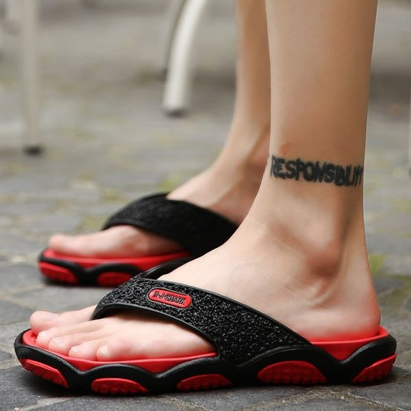 Ανδρικές καλοκαιρινές παντόφλες με επιγραφή