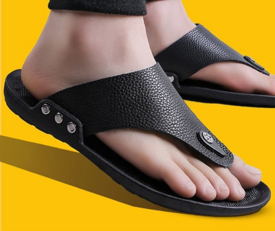 Ανδρικές παντόφλες μαπό οικολογικό δέρμα με μεταλλική διακόσμηση