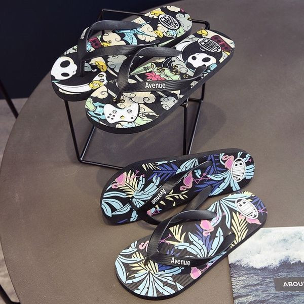 Αντιολισθητικές σαγιονάρες ανδρών με απλικέ χρώμα