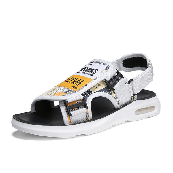 Νέο μοντέλο ανδρικά σανδάλια  με πλαστικά κουμπώματα