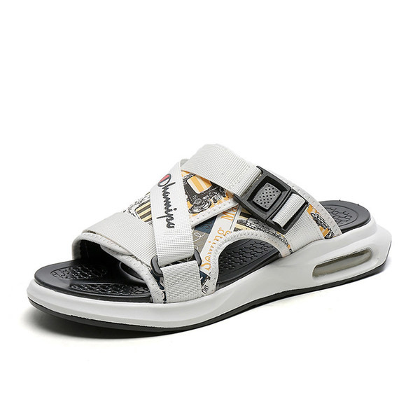 Καλοκαιρινές παντόφλες με υφασμάτινα λουράκια και μοτίβο με μοτίβο