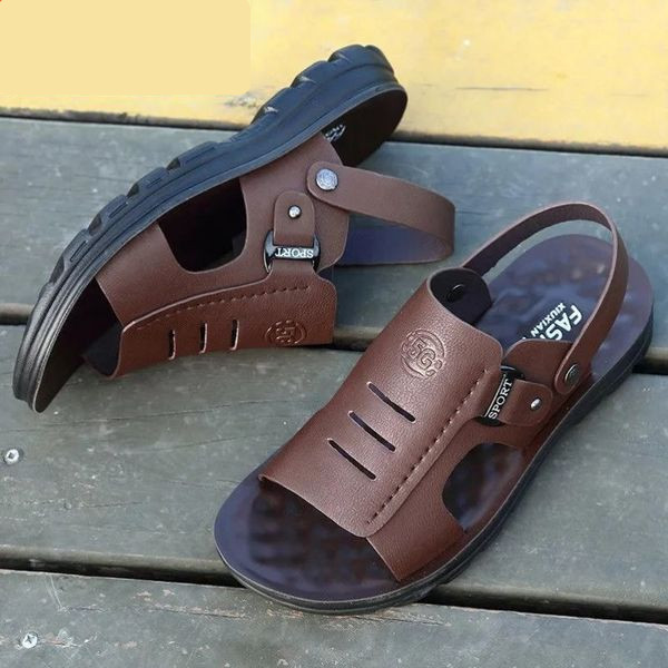 Καθημερινά σνδάλι από faux δέρμα και επιγραφή για άνδρες