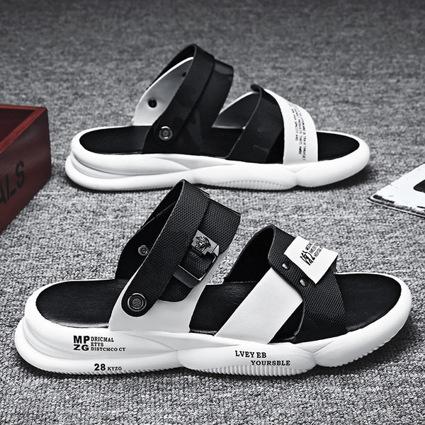 Ανδρικά σανδάλια με επίπεδη σόλα και λουράκια από οικολογικό δέρμα