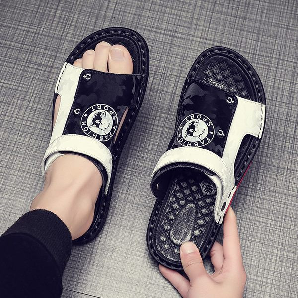 Eko bőrből készült alkalmi papucs mintával