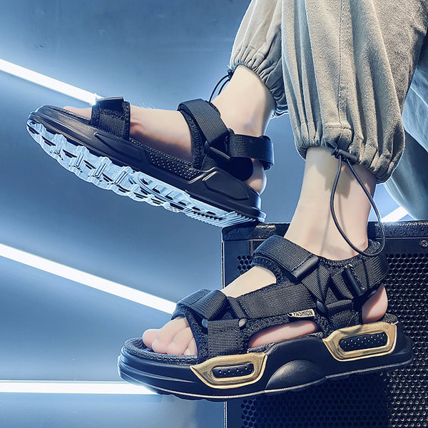 Férfi nyári szandál textil pánttal