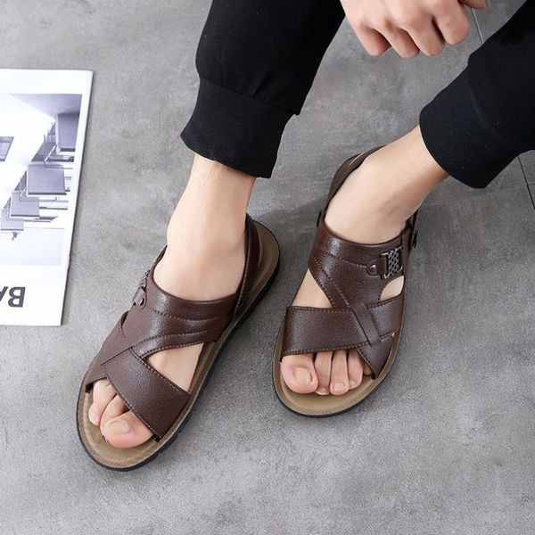 Ανδρικά έκο δερμάτινα σανδάλια με μεταλλικό στοιχείο