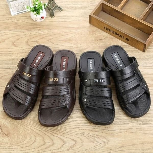 Ανδρικά στρογγυλά σανδάλια από οικολογικό δέρμα με μεταλλικό στοιχείο