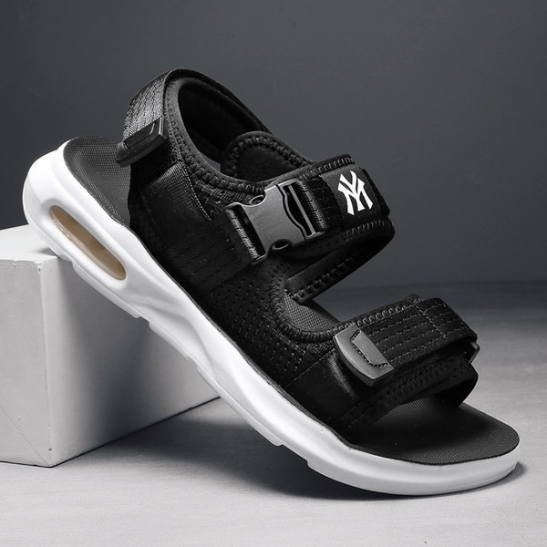 Ανδρικά σανδάλια casual με επίπεδη σόλα και υφασμάτινα λουριά