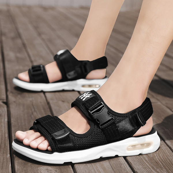 Ανδρικά σανδάλια casual με επίπεδη σόλα και υφασμάτινα λουριά