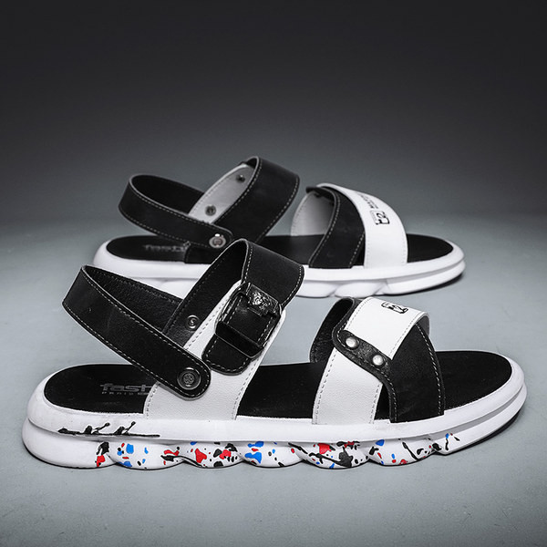 Ανδρικά σανδάλια με χρωματιστή σόλα και δερμάτινα λουράκια