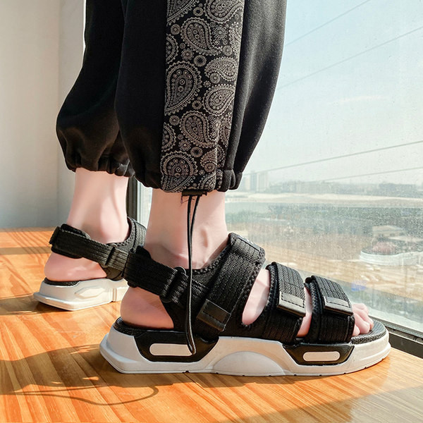 Ανδρικά καλοκαιρινά σανδάλια με στερέωση βελκρό