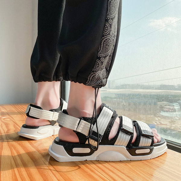 Ανδρικά καλοκαιρινά σανδάλια με στερέωση βελκρό