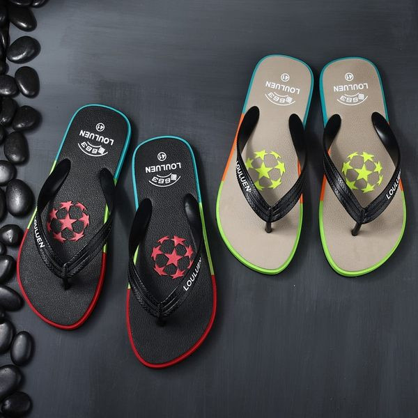 Ανδρικές παντόφλες χρωματιστές ανάμεσα στα δάχτυλα με μια επιγραφή