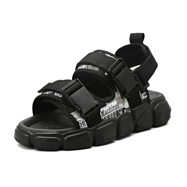 Ανδρικά σανδάλια με ρυθμιζόμενα λουράκια και επίπεδη σόλα