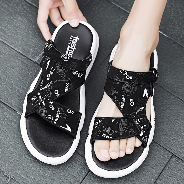 Férfi szandál gumitalppal és textil pántokkal