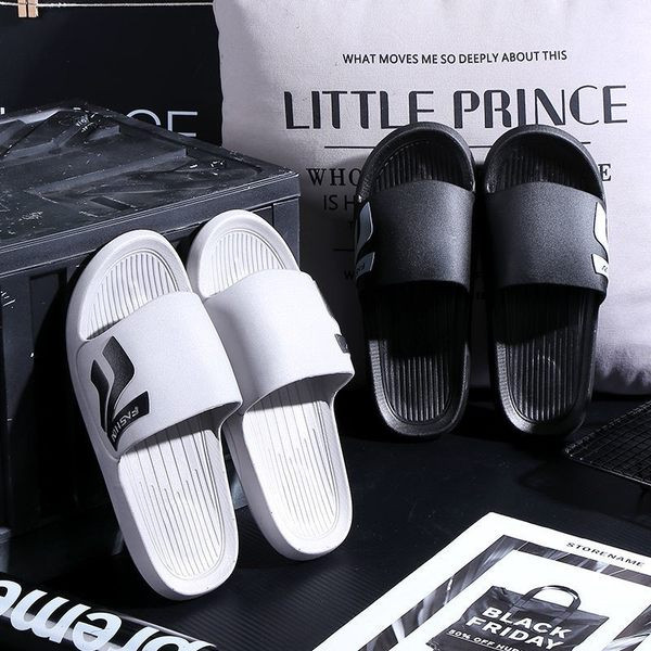 Καθημερινές  παντόφλες από καουτσούκ με επιγραφή για άνδρες