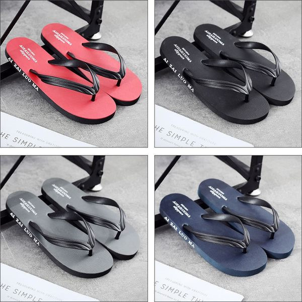 Flip-flops de cauciuc pentru bărbați între degetele de la picioare cu o inscripție