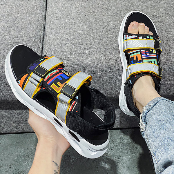 Férfi szandál színes pántokkal - alkalmi