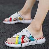 Vīriešu ikdienas čības ar krāsainām saitēm un uzrakstu