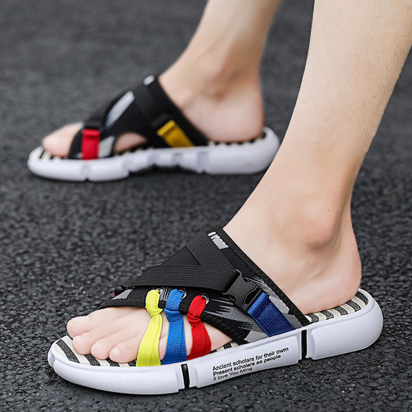 Vīriešu ikdienas čības ar krāsainām saitēm un uzrakstu