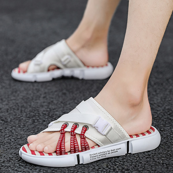 Vīriešu ikdienas čības ar krāsainām saitēm un uzrakstu