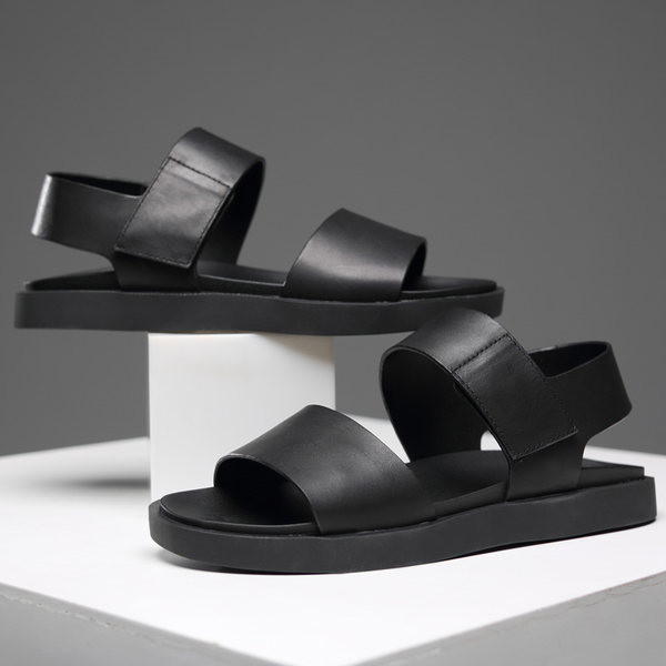 Vīriešu sandales no eko ādas - parasts modelis