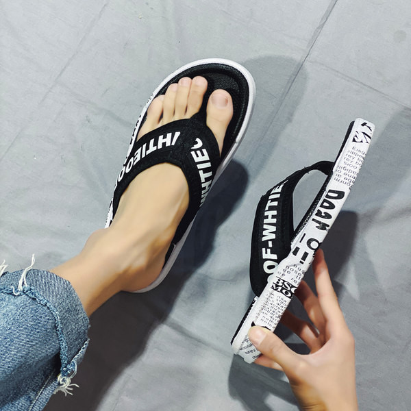 Ikdienas vīriešu čības ar uzrakstu uz lencēm